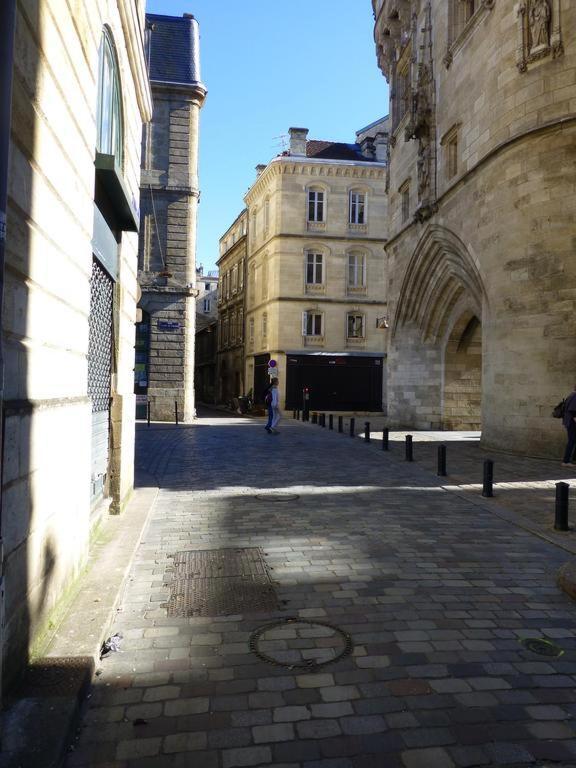 Quai Bourgeois Apartment บอร์โด ภายนอก รูปภาพ